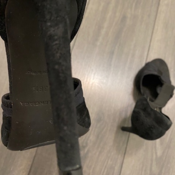 Balenciaga Black Suede T-Strap Open Toe Heels Size 38.5 - Picture 11 of 12